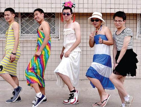 河工大5男生“主演”毕业大剧 网友：不敢直视