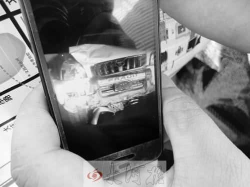 越野车撞人后猛冲逃逸 女孩被卡车轮下1公里