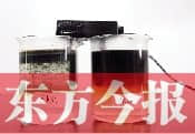 揭送水工推销纯净水骗局：仪器一插自来水变黑