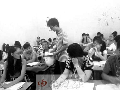 登封95后男孩拉好友假期补课赚钱 俩月赚7万